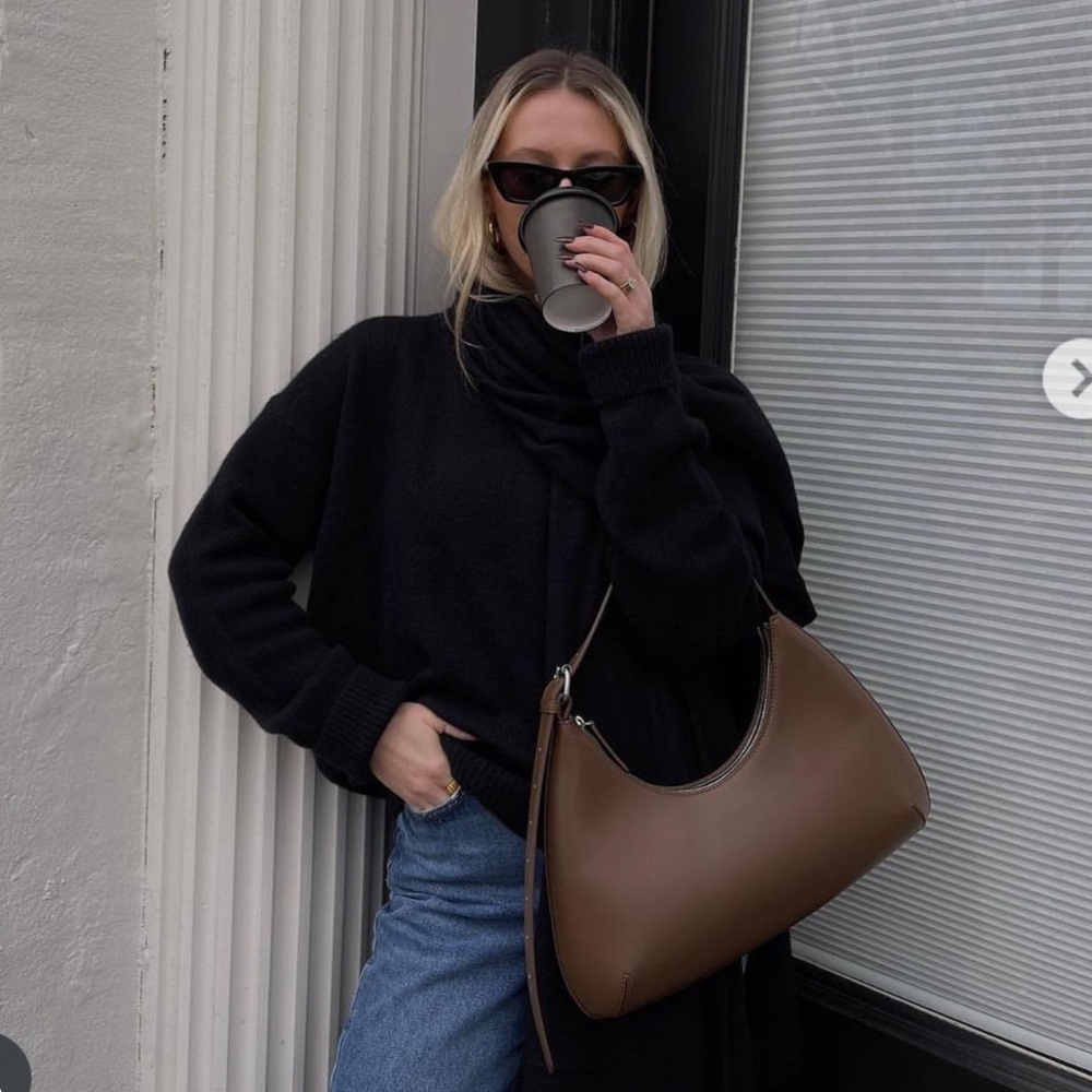 OAK + FORT Small rounded shoulder bag - bison
